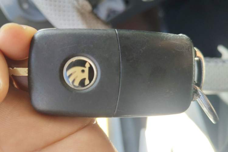 Used Skoda Rapid Spaceback 2016 Revised Version 1.6L Manual Front-Drive Edition