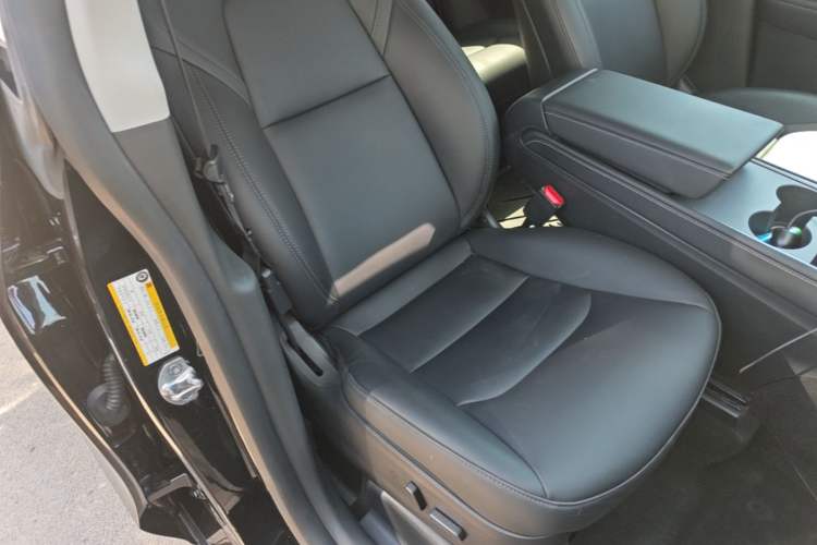 Used Tesla Model Y 2022 Rear-Wheel-Drive Version