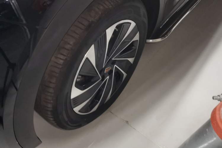 Used Hongqi HS7 PHEV 2024 2.0T PHEV Four-Wheel Drive Flagship Edition 6 Seats
