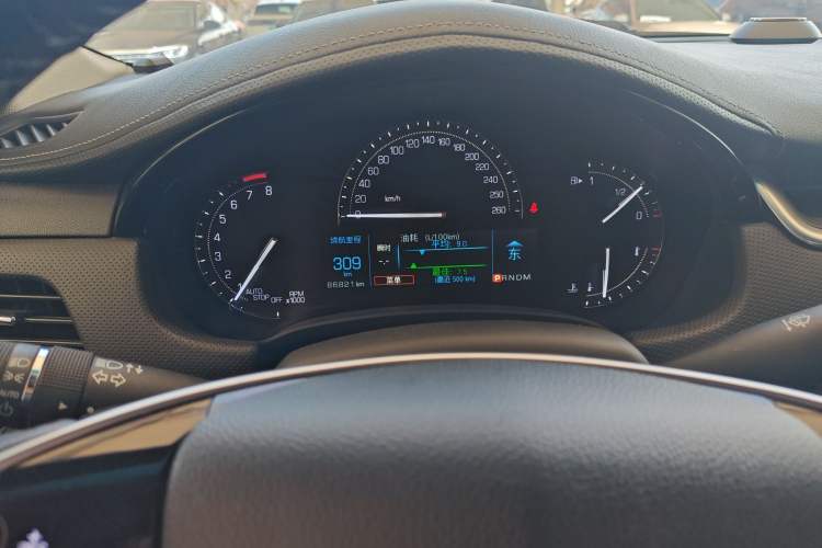 Used Cadillac XTS 2018 28T Tech Edition Instrument Cluster