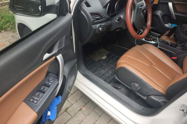 Used MG GT 2016 1.5L Automatic Value-Added Luxury Edition
