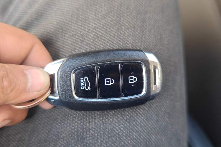 Used Hyundai Elantra 2022 1.5L CVT LUX Prestige Edition