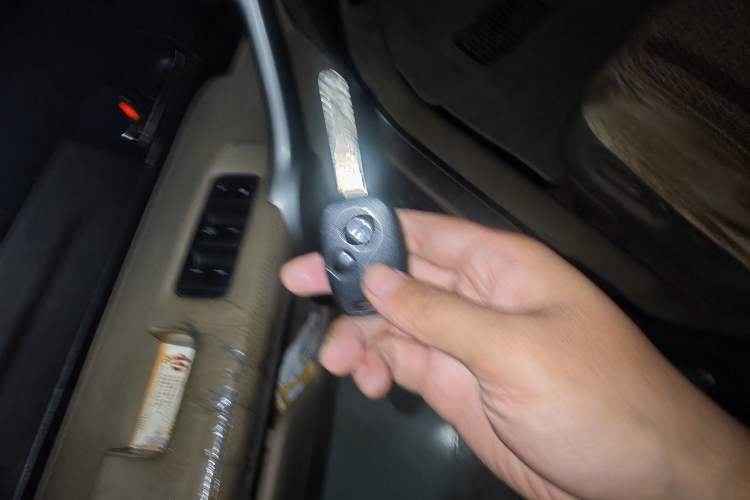 Used Honda CR-V 2007 2.4L automatic four-wheel drive luxury edition Vehicle Key