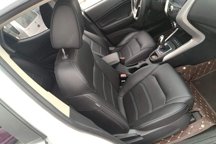 Used BYD Yuan New Energy 2018 EV360 Smart Connect Cool Edition Right Front Seat