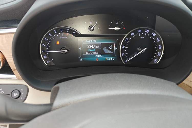 Used Buick GL8 2018 ES 28T Comfort Model China VI Standard Odometer Close Up