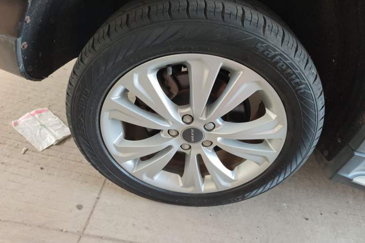 Used Haval H8 2017 2.0T Gasoline Two-Wheel Drive Enjoyment Version