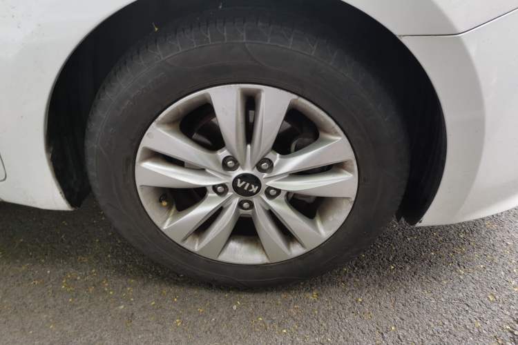 Used Kia K4 2014 1.8L Manual GL