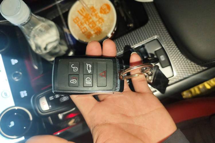 Used Land Rover Range Rover Sport 2021 3.0 L6 YAO Black Edition
