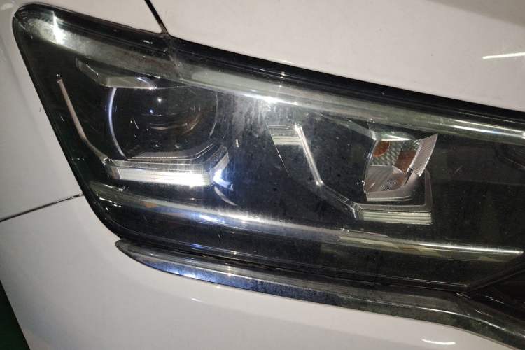 Used Volkswagen Tayron 2022 280TSI Two-Wheel Drive Luxury Smart Connectivity Version