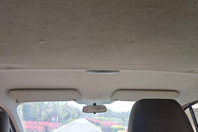 Used Ford Transit 2017 2.0T Diesel Multi-Purpose Commercial Vehicle Short Wheelbase Low Roof China V Standard