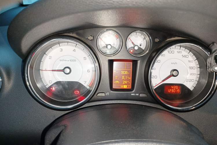 Used Peugeot 408 2011 1.6L Manual Comfort Edition Instrument Cluster