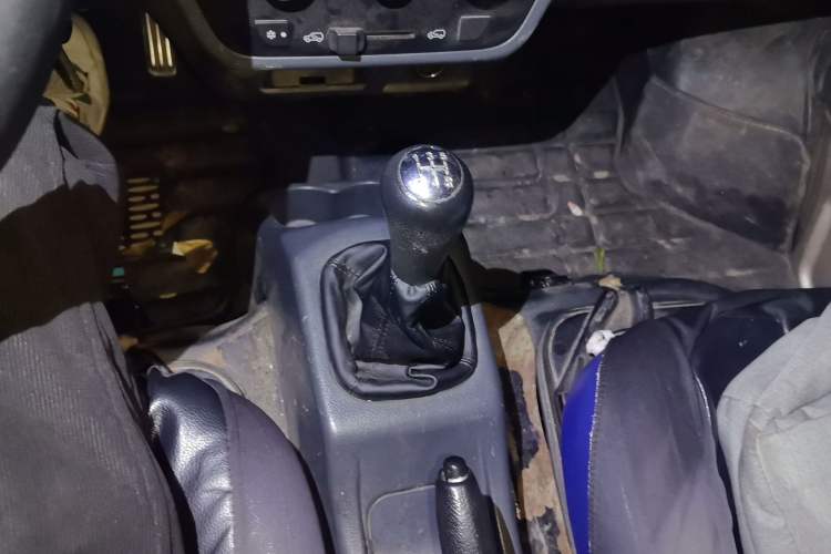 Used Jinbei Hiace X30 2013 1.3L Standard Version Gear Lever
