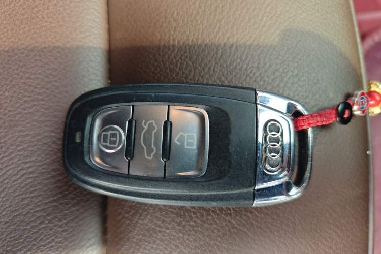 Used Audi A4L 2015 35 TFSI Automatic Comfort Model Vehicle Key