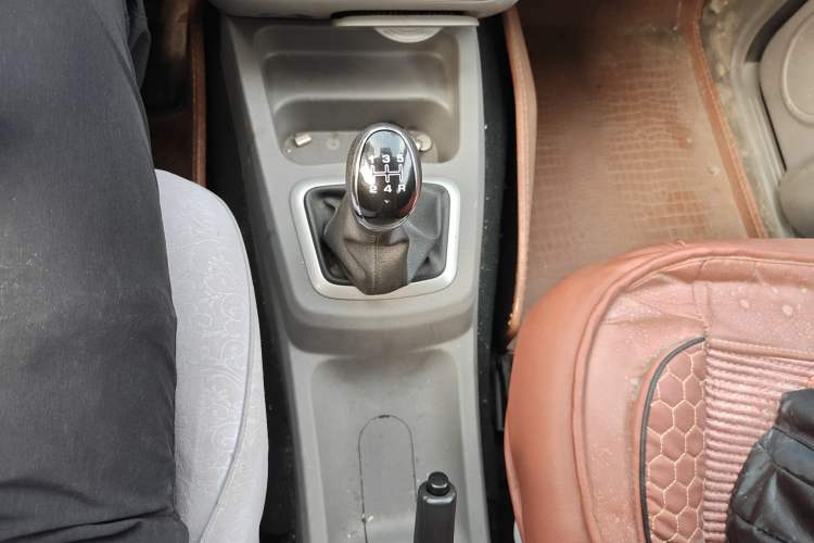 Used BAIC Weiwang M20 2013 1.5L Fashion Version BJ415B