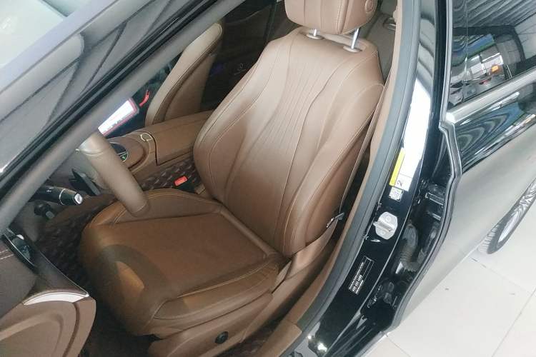 Used Mercedes-Benz E-Class 2020 Facelift E 300 L Stylish Edition
