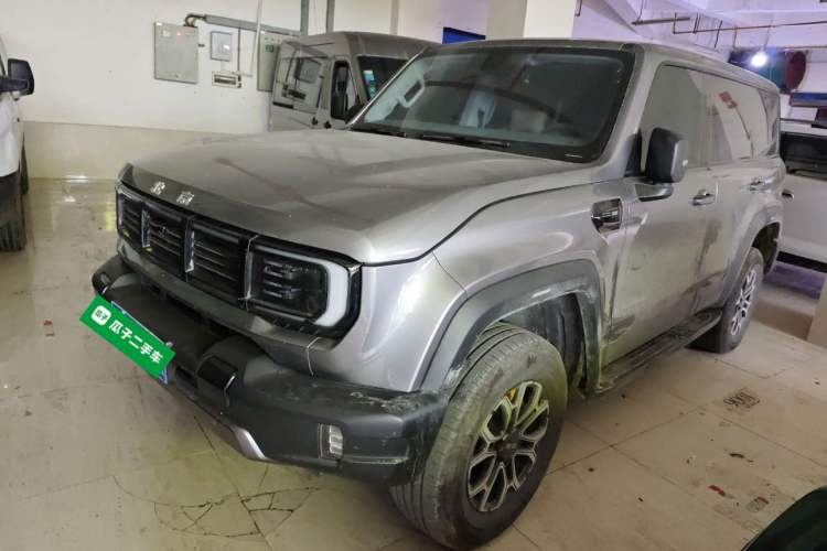 Used BAIC Off-Road BJ40 2024 2.0T All-New Urban Hunter Edition Pioneer Type