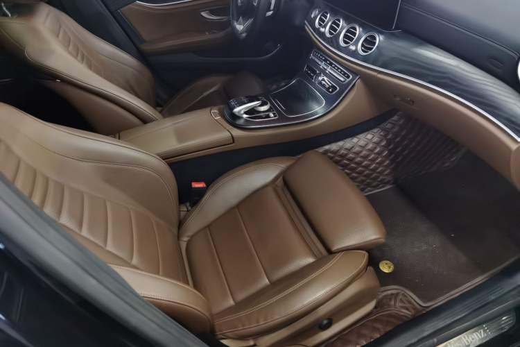 Used Mercedes-Benz E-Class 2018 Facelift E 200 L Sport 4MATIC