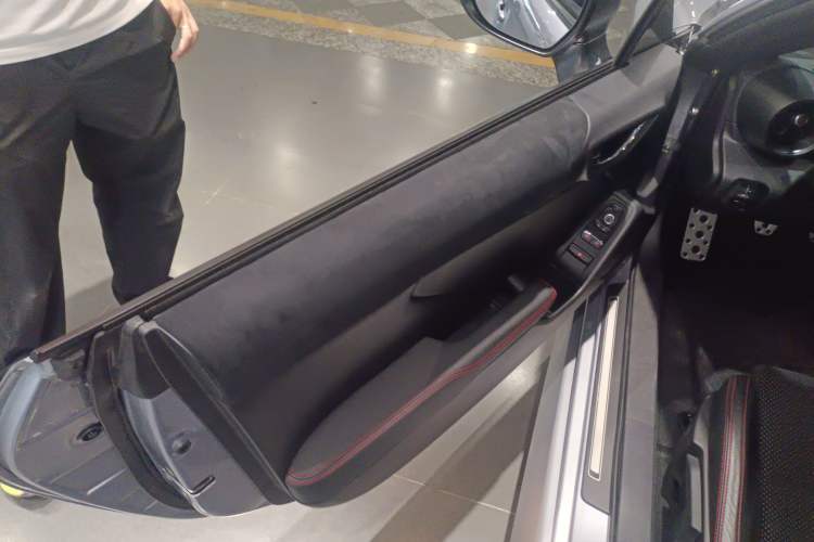 Used Subaru BRZ 2022 2.4L Manual Version
