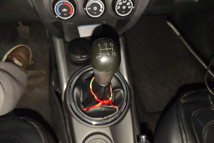 Used Mitsubishi ASX 2013 1.6L Manual Two-Wheel Drive Standard Edition