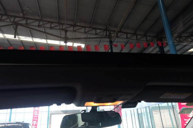 Used Toyota RAV4 2016 2.0L CVT Two-Wheel Drive Fashion Edition China V Standard Headliner