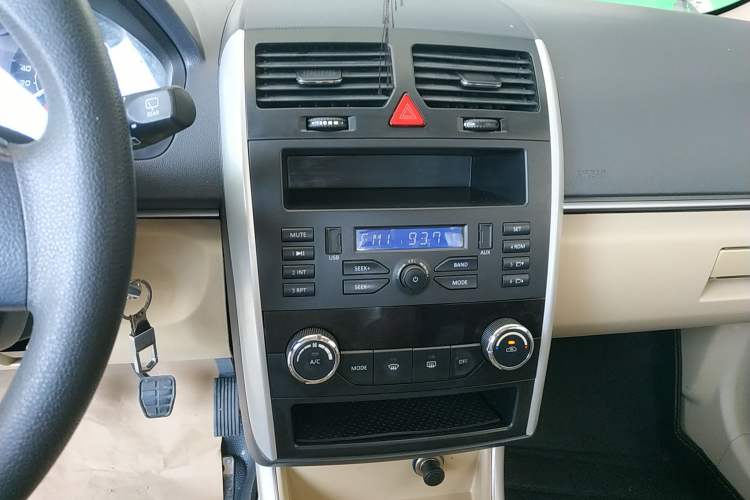 Used BAIC Senova D20 2015 Hatchback 1.3L Manual Joy Edition
