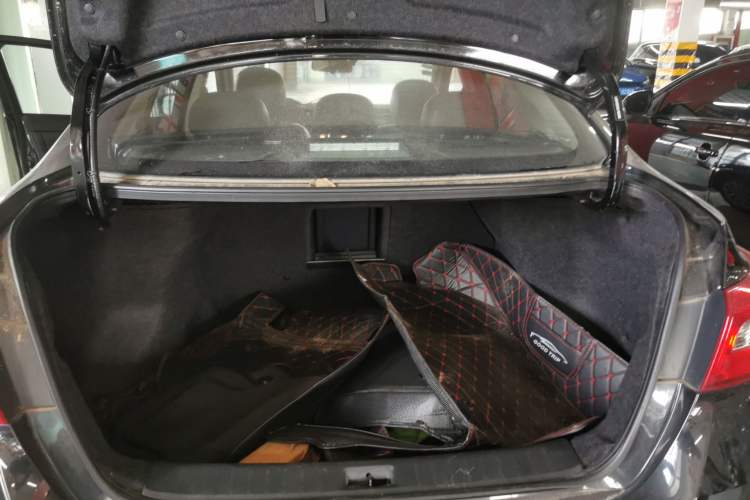 Used Nissan Sylphy 2021 Classic 1.6XL CVT Luxury Edition Trunk