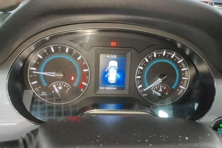 Used Haval H2 2016 Red-Label 1.5T Manual Two-Wheel Drive Luxury Model