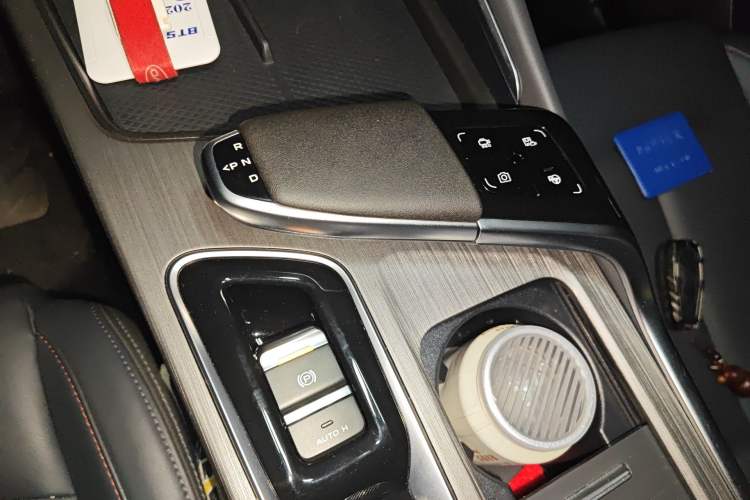 Used CHANGAN UNI-T 2020 1.5T Flagship Version Gear Lever