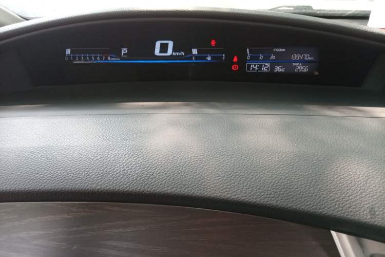 Used Honda Jade 2014 1.8L Automatic Comfort Elite Version 5 Seats
