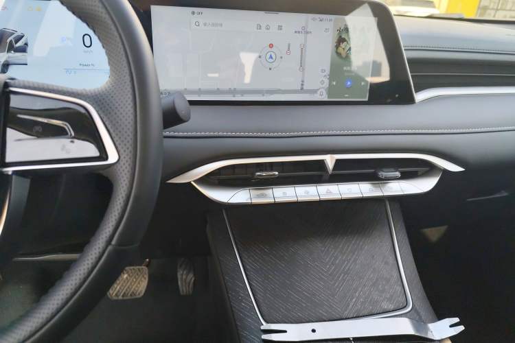 Used Venucia V DD-i 2023 110 km iE Version
