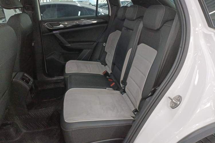 Used Volkswagen Tayron 2020 380TSI All-Wheel Drive R-Line Connected Version