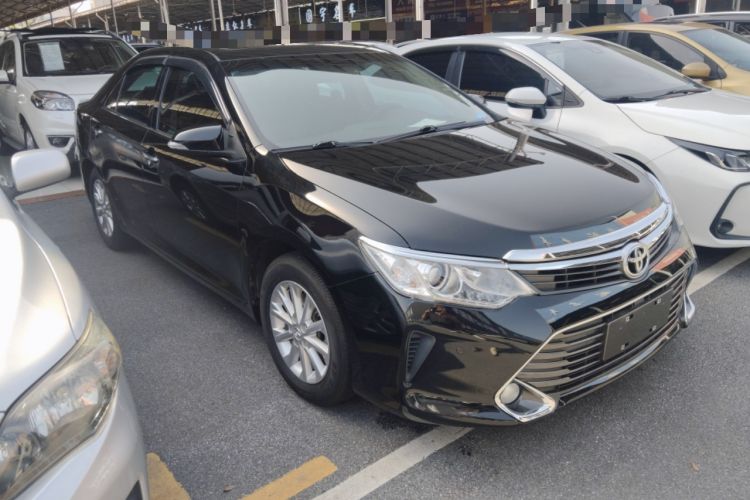 Used Toyota Camry 2015 2.0G Premier Edition Front Right 45 Deg