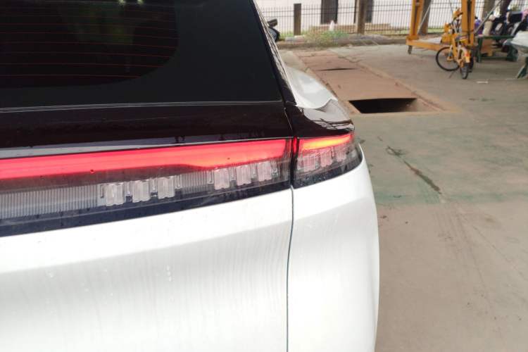 Used HEDMOS 06 2025 Model 520km
