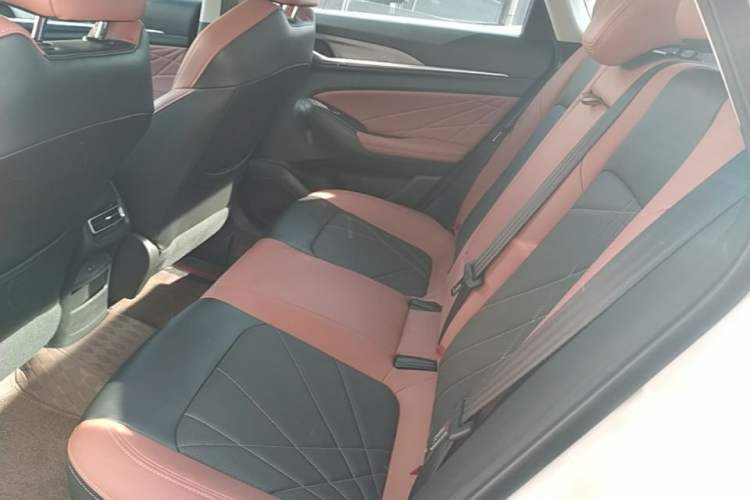 Used CHANGAN Eado 2022 PLUS Blue Whale NE 1.4T GDI DCT Flagship Edition
