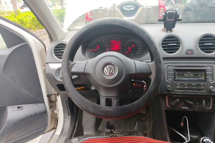 Used Volkswagen Jetta 2013 1.4L Manual Comfort Model
