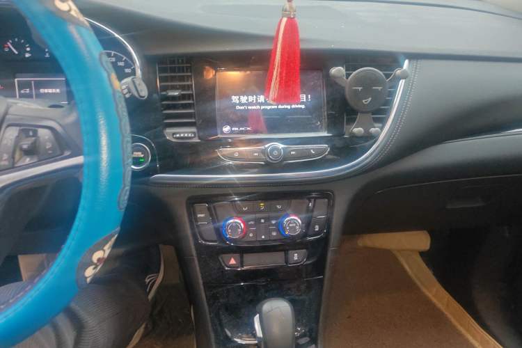 Used Buick Encore 2016 18T Automatic Two-Wheel Drive Urban Elite Model Audio And AC Panel