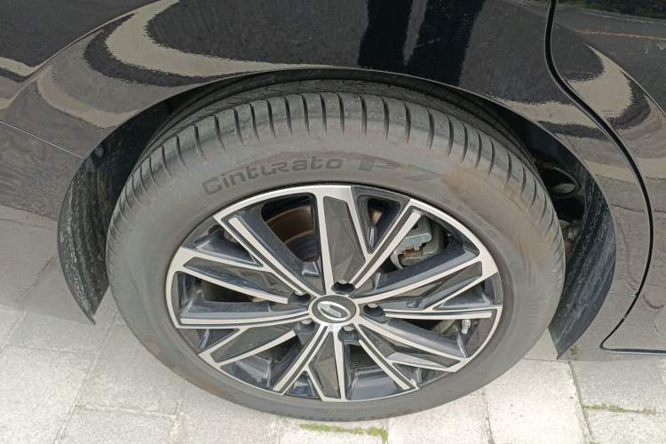 Used GAC Trumpchi E8 2024 Honor Series 2.0L Honor Edition Exterior 5