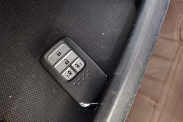 Used Honda Elysion 2016 2.4L Comfort Edition
