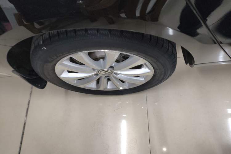 Used Volkswagen Magotan 2015 Facelift 1.8TSI Luxury Model
