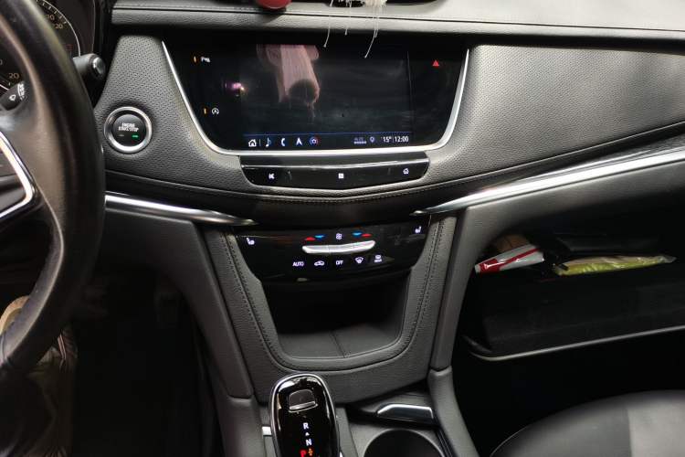 Used Cadillac XT5 2021 28T Luxury Model
