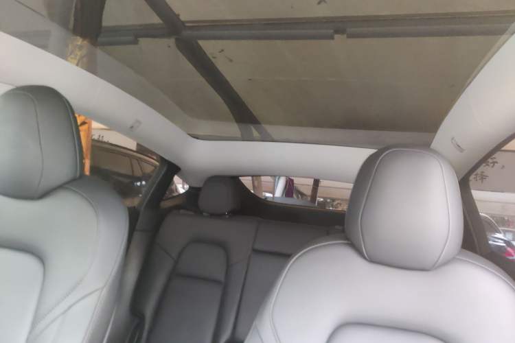 Used Tesla Model Y 2021 Long-Range All-Wheel-Drive Version