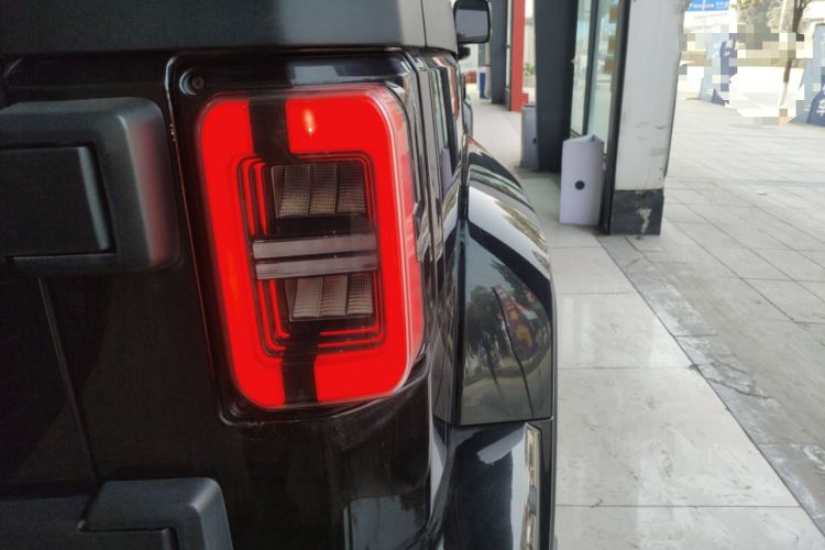 Used BAIC Off-Road BJ40 2018 PLUS 2.0D Manual Four-Wheel Drive Prestige Model China V Emission Standard
