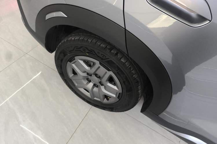 Used BYD Yuan UP 2024 401 km Active Version Exterior 5