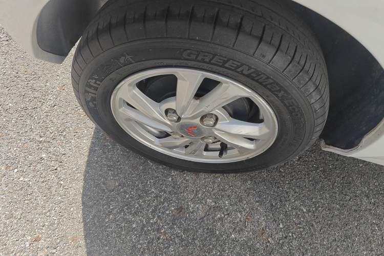 Used Wuling Hongguang MINIEV 2021 Macaron Premium Model – Lithium Iron Phosphate