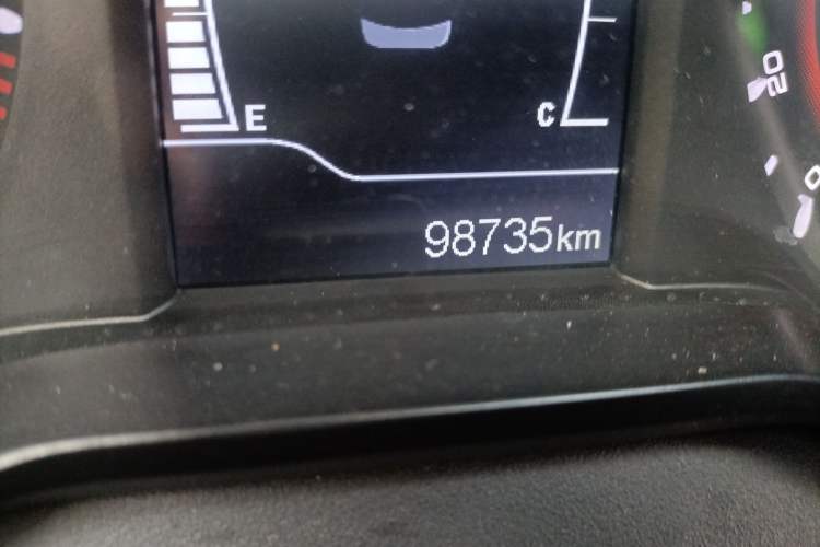 Used Chery Arrizo 5 2016 1.5L Manual Lingchao Edition Odometer Close Up