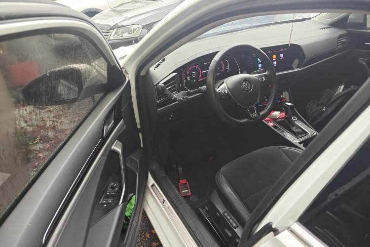 Used Volkswagen Sagitar 2021 280TSI DSG Luxury Smart Connectivity Edition Driver Seat