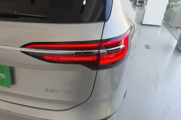 Used Volkswagen Viloran 2022 380TSI Prestige Edition