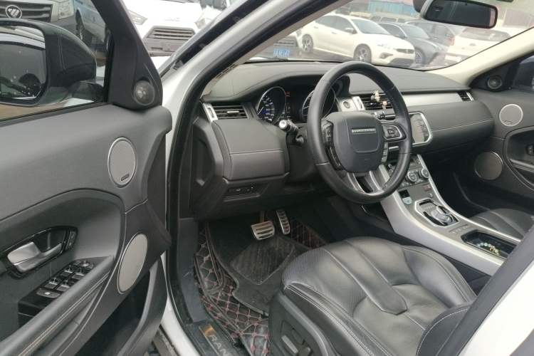 Used Land Rover Range Evoque 2015 2.0T Five-Door Sporty Edition Driver Seat