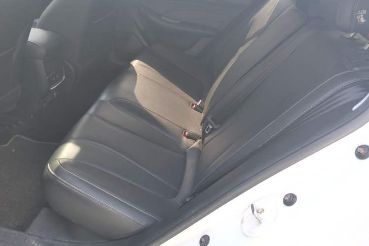 Used Roewe i5 2019 1.5L Manual 4G Connect Leehao Flagship Edition
