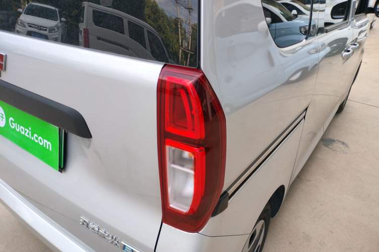 Used Wuling Zhiguang New Energy 2025 Comfort Model Right Rear Taillight